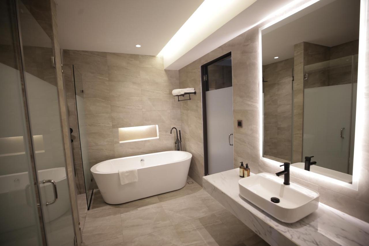 The Maximilian Hotel กาวายันซิตี้ ภายนอก รูปภาพ