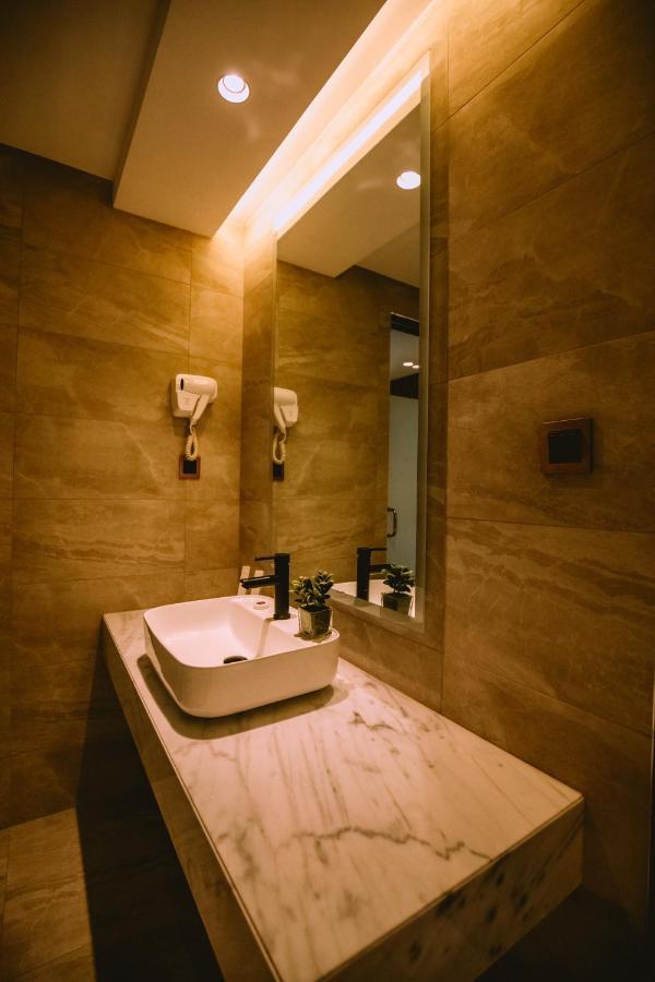 The Maximilian Hotel กาวายันซิตี้ ภายนอก รูปภาพ